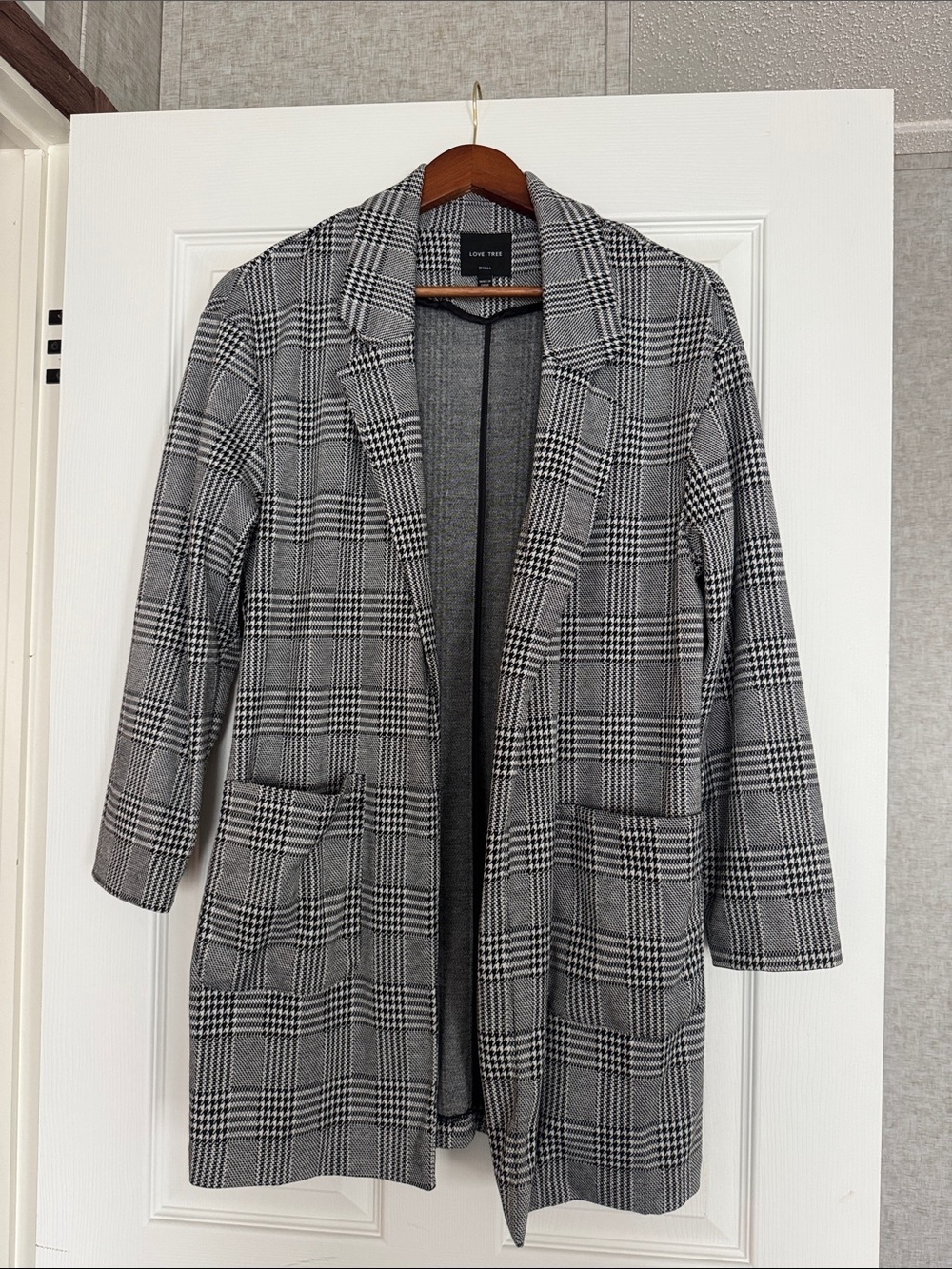 Love Tree Black and Gray Plaid Open-Front Long Blazer